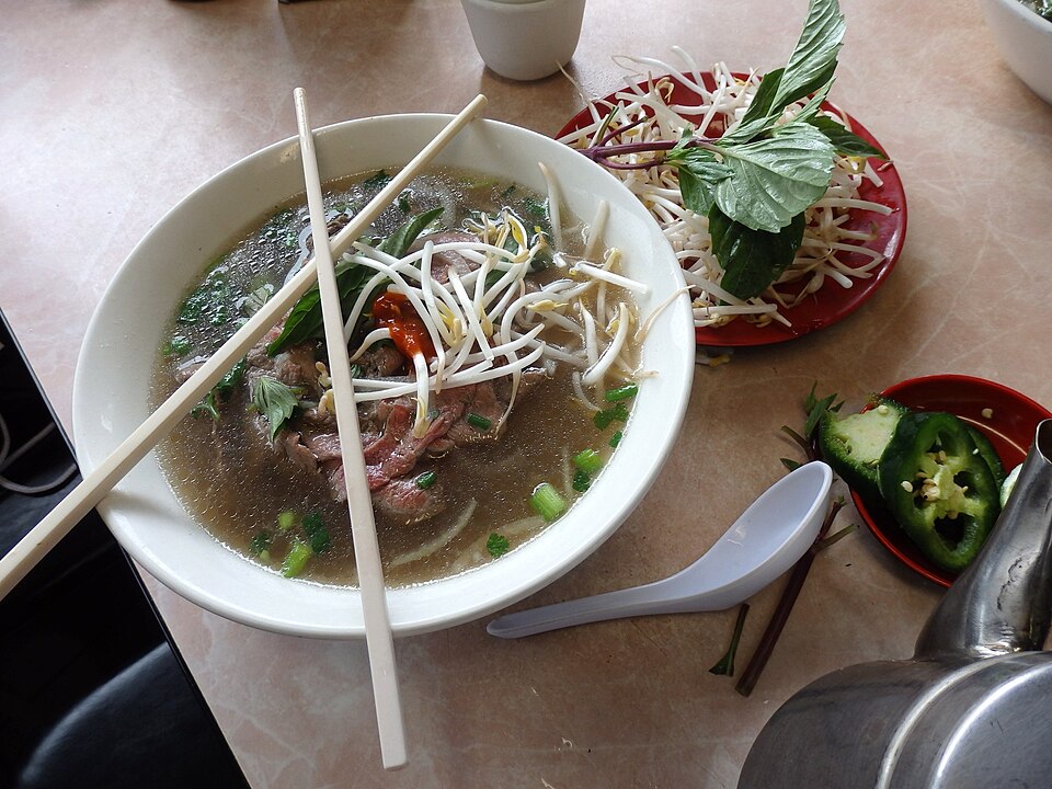 Nữ diễn viên hành động xuất sắc châu Á nay bán bún bò: Nghề nghiệp thay đổi, bản lĩnh không đổi