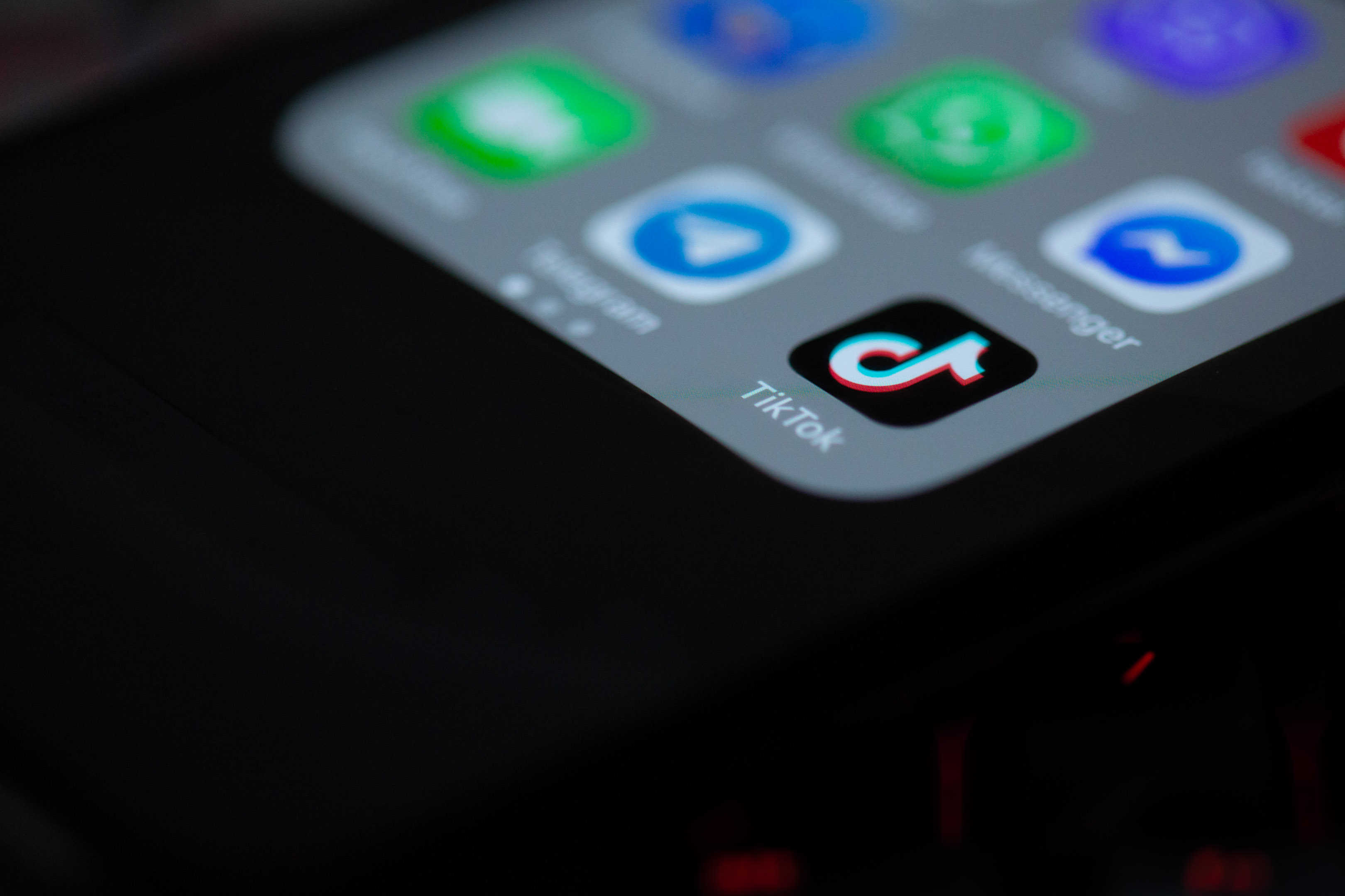 Bán Hàng Affiliate Trên TikTok Cho Người Mới: Chọn Sản Phẩm, Gắn Link Và Theo Dõi Hoa Hồng